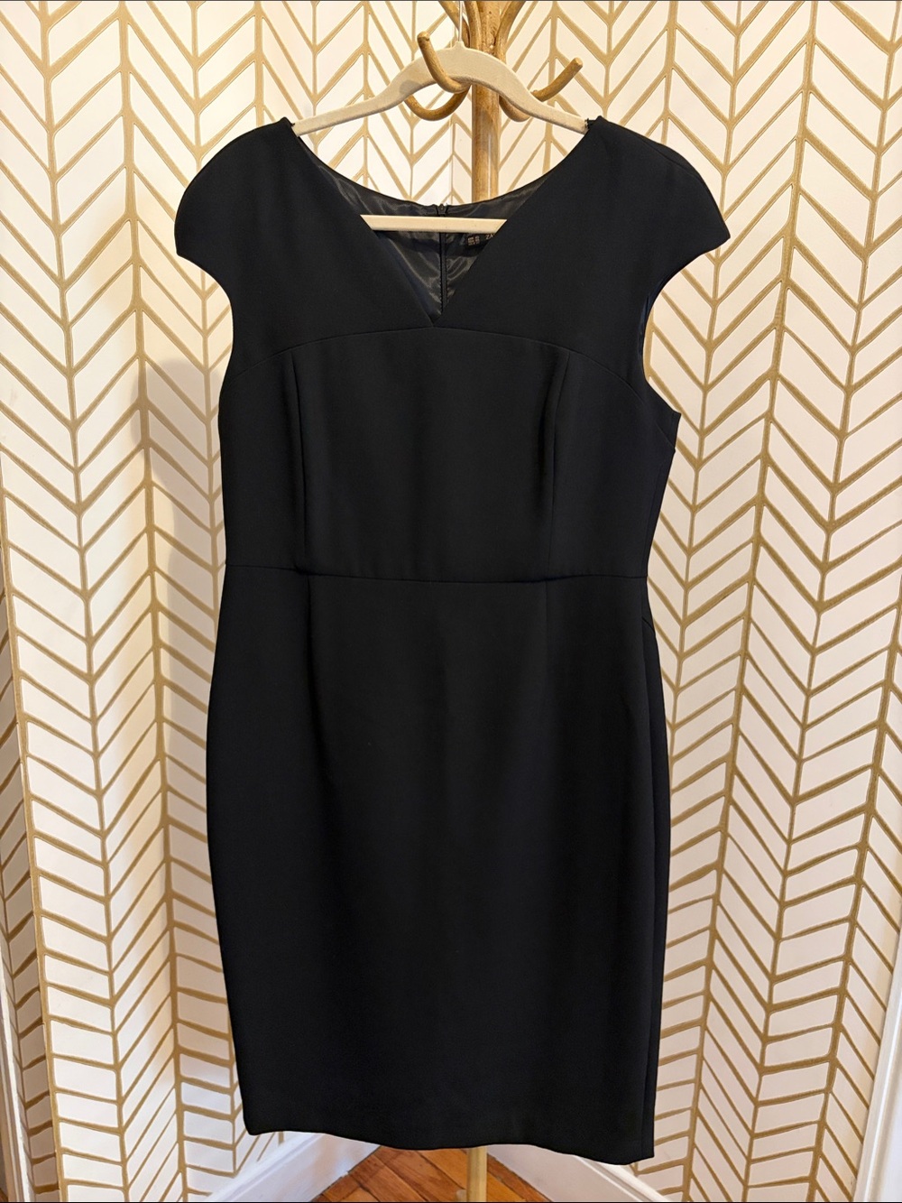 Zara Black V-Neck Cap-Sleeve Midi Dress